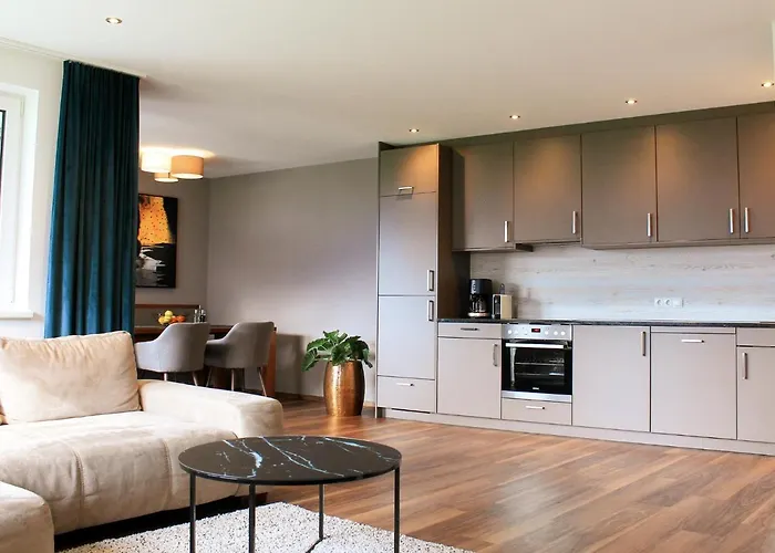 Theview Ahorn פוגן